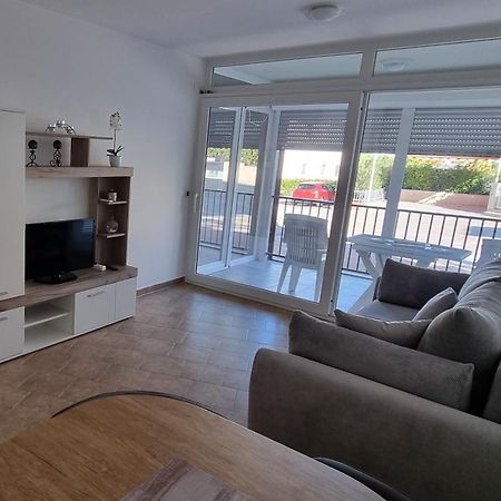 Apartmani Sunce I More Premantura Esterno foto
