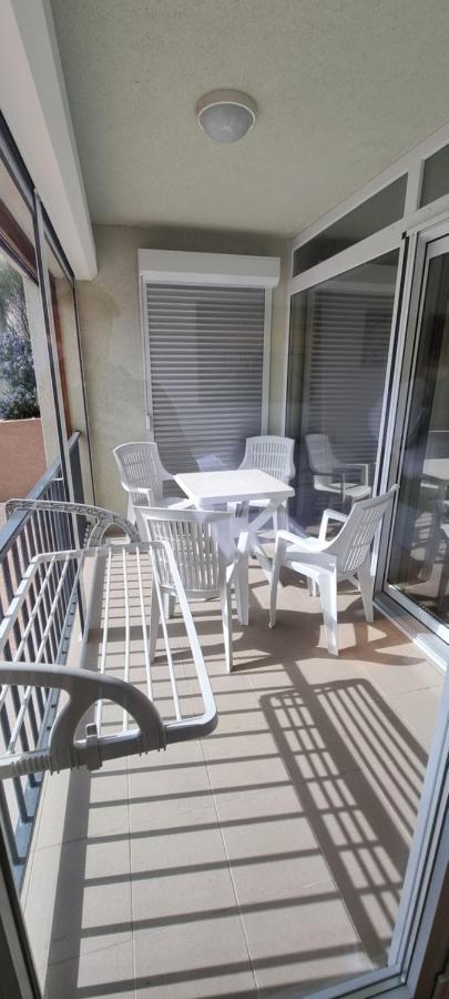 Apartmani Sunce I More Premantura Esterno foto