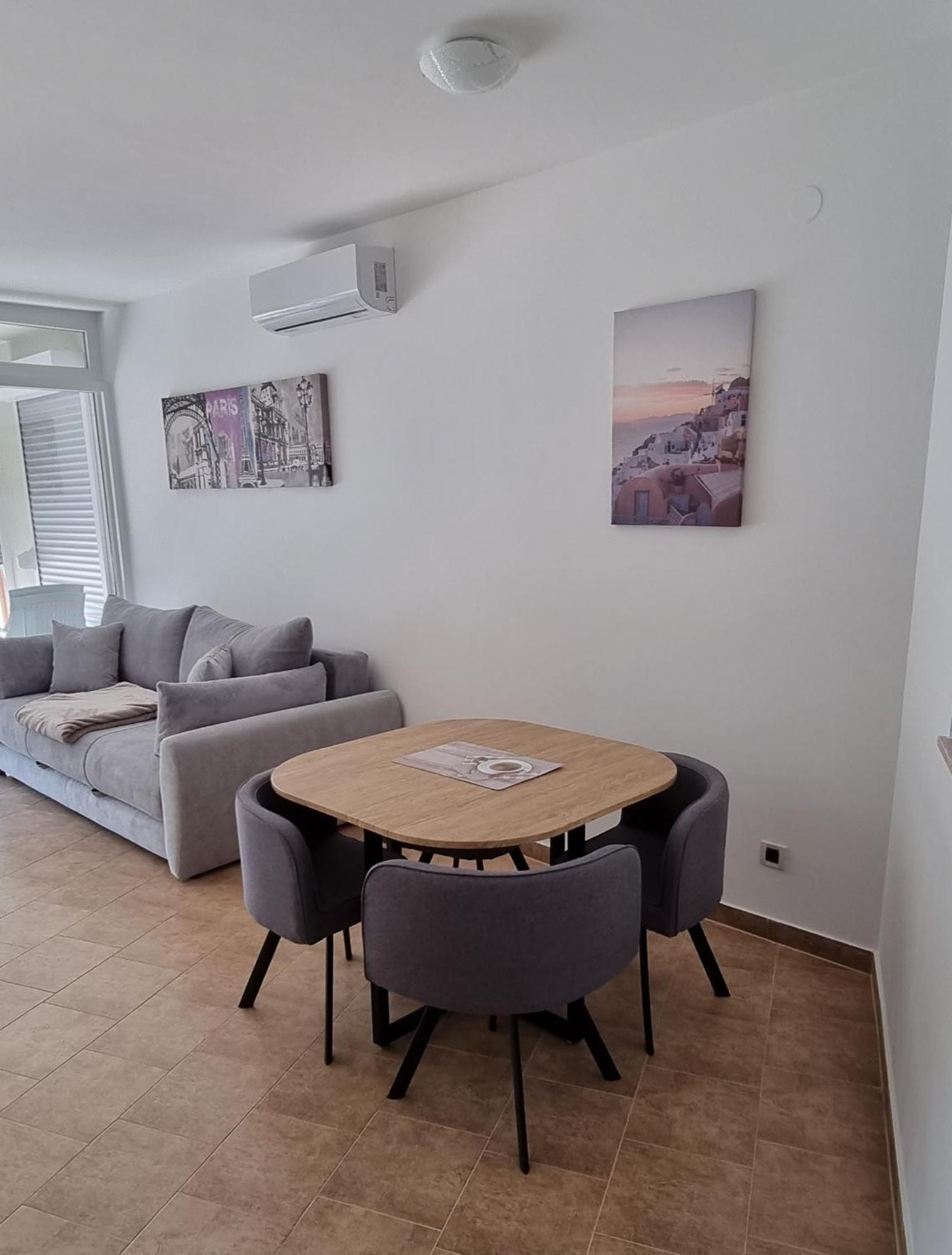 Apartmani Sunce I More Premantura Esterno foto
